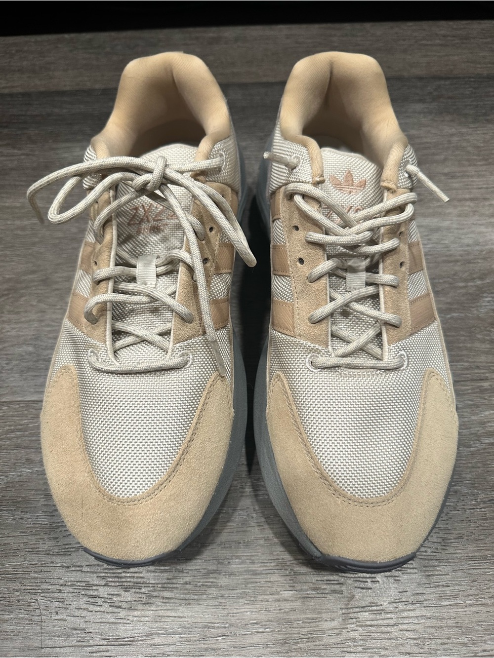 Adidas Men’s Beige Suede & Mesh Sneakers Mens Size 9 (New)